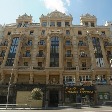 Hostal La Selecta Madrid Bagian luar foto