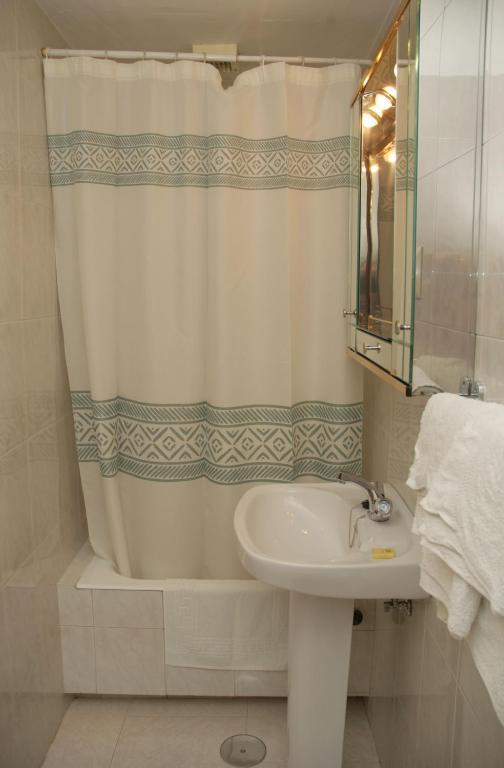 Hostal La Selecta Madrid Ruang foto