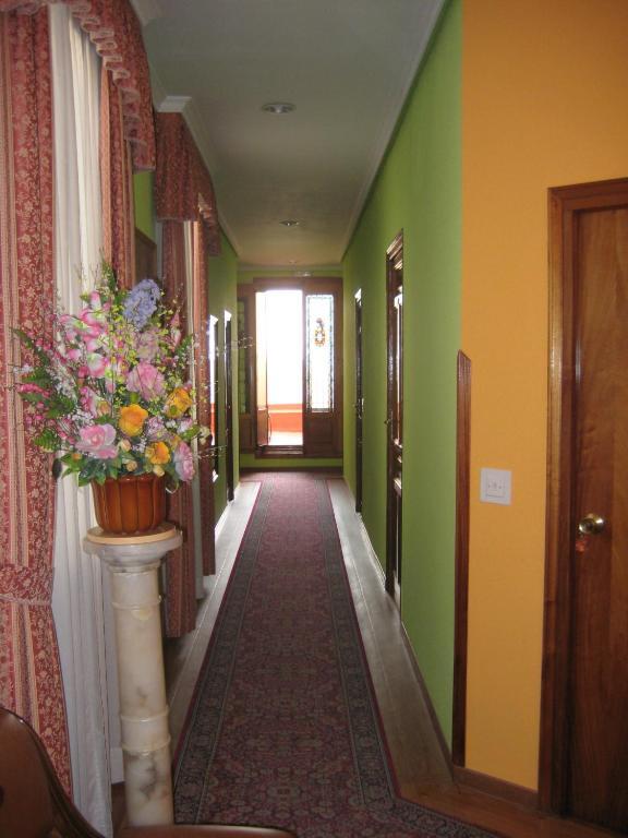 Hostal La Selecta Madrid Bagian luar foto